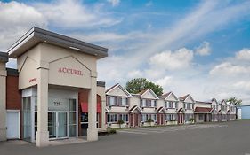 Travelodge By Wyndham Drummondville